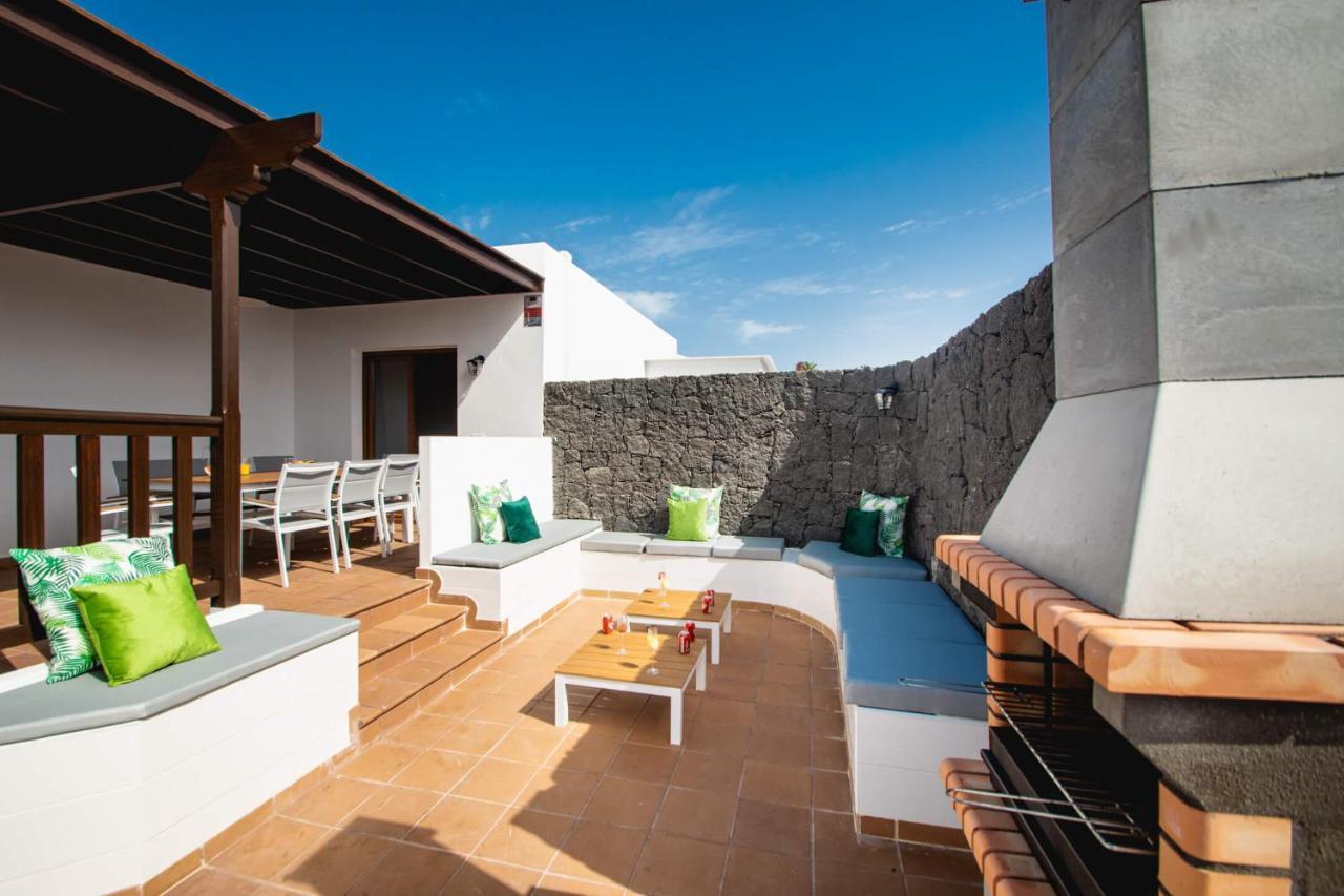 Stylish 6 Bedroom Villa Princesa - Hot Tub - Heated Pool - Near Beach & Waterparks Playa Blanca  Bagian luar foto