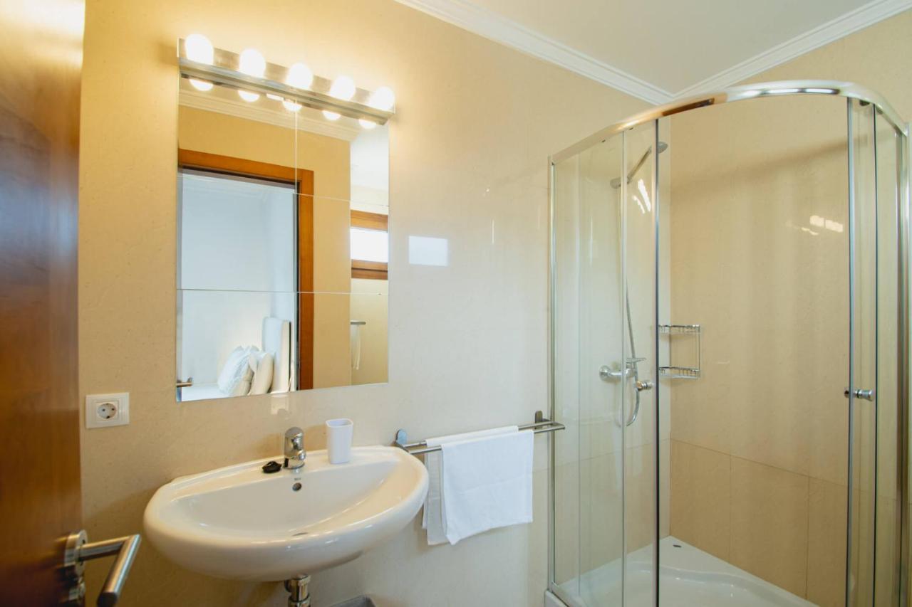 Stylish 6 Bedroom Villa Princesa - Hot Tub - Heated Pool - Near Beach & Waterparks Playa Blanca  Bagian luar foto