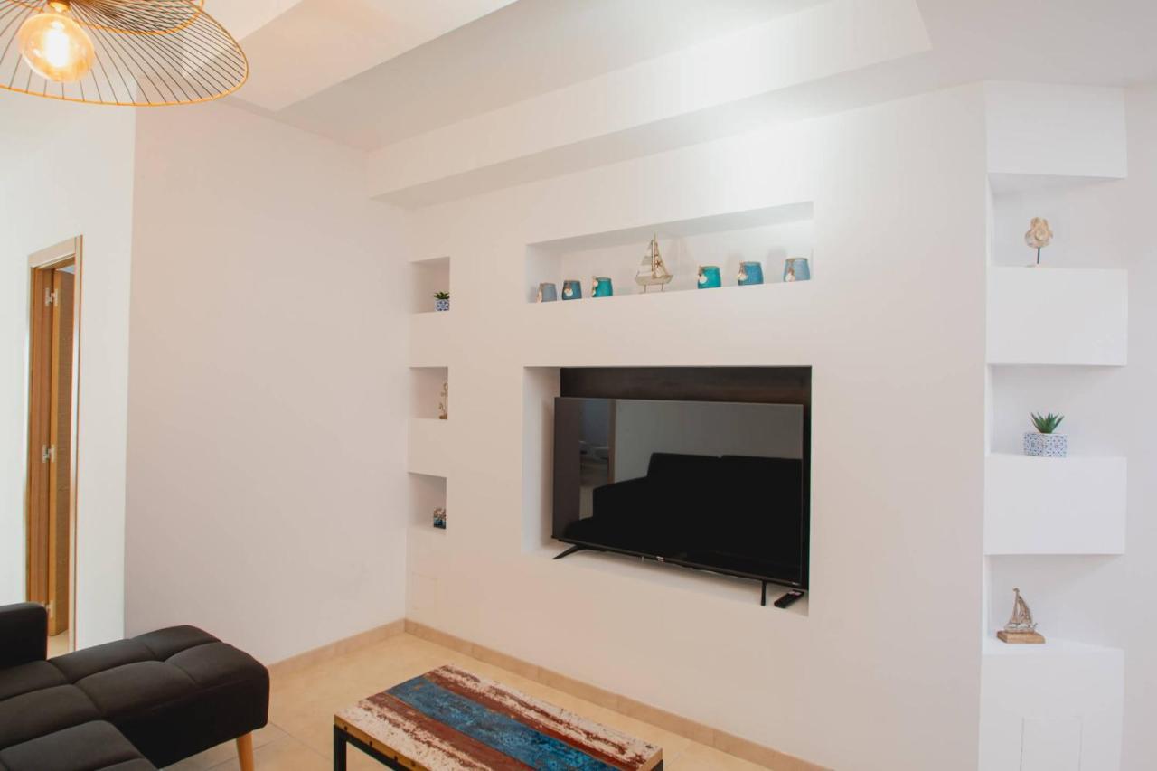 Stylish 6 Bedroom Villa Princesa - Hot Tub - Heated Pool - Near Beach & Waterparks Playa Blanca  Bagian luar foto